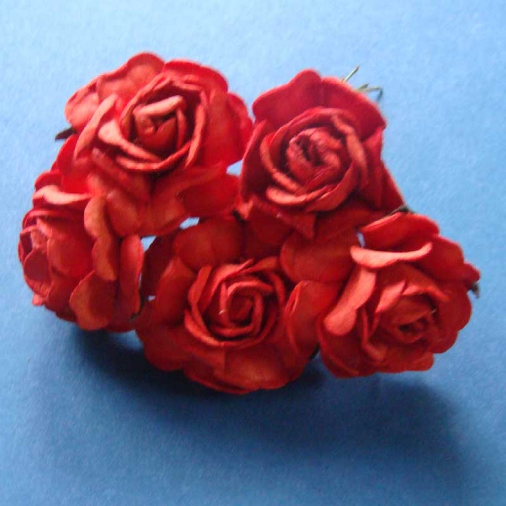 Paper roses D 15 mm 25 pcs. Red